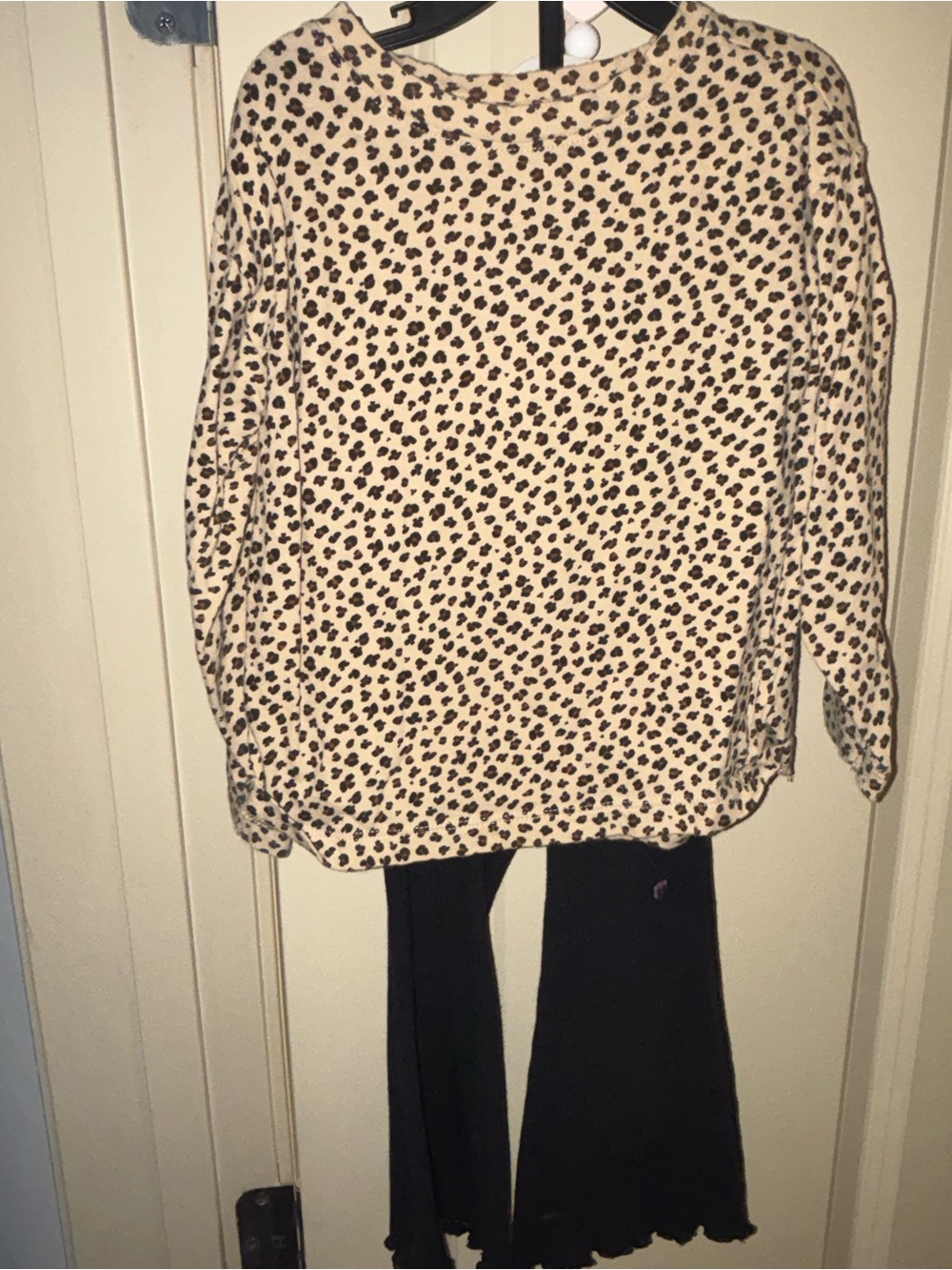Old Navy Toddler Girls 3T Leopard Top & Black Flared Leggings Outfit Set